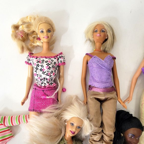 1990s Barbie Lot with Clothes Nine Dolls - Picture 5 of 7